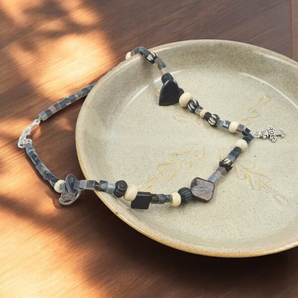 Leafbud Shadow Cross Neckpiece