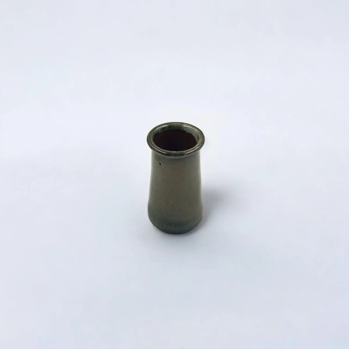Leafbuds chic ceramics vase