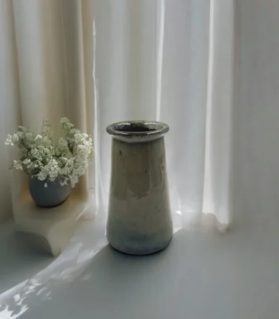 Leafbuds chic ceramics vase