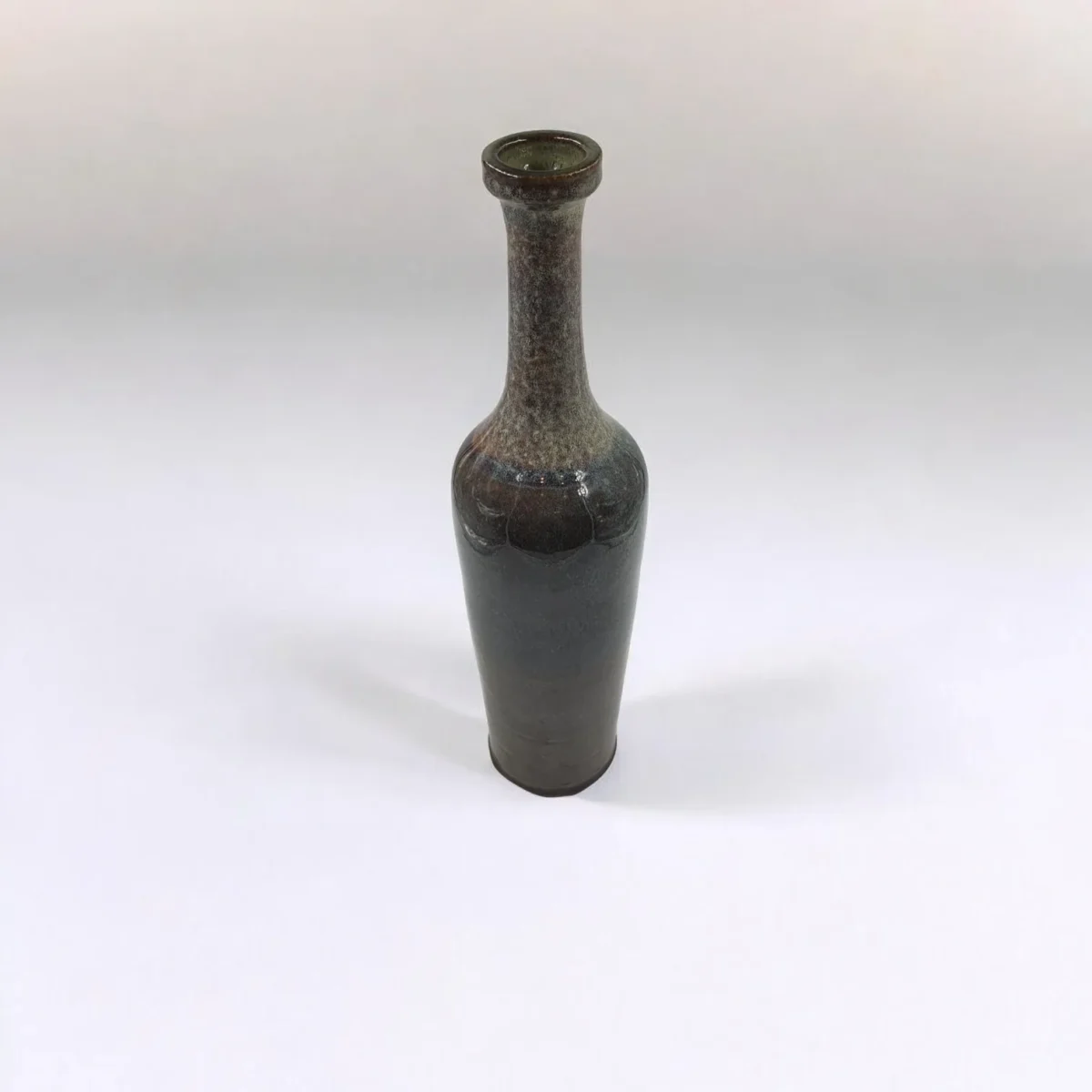 Leafbuds regal blossoms vase