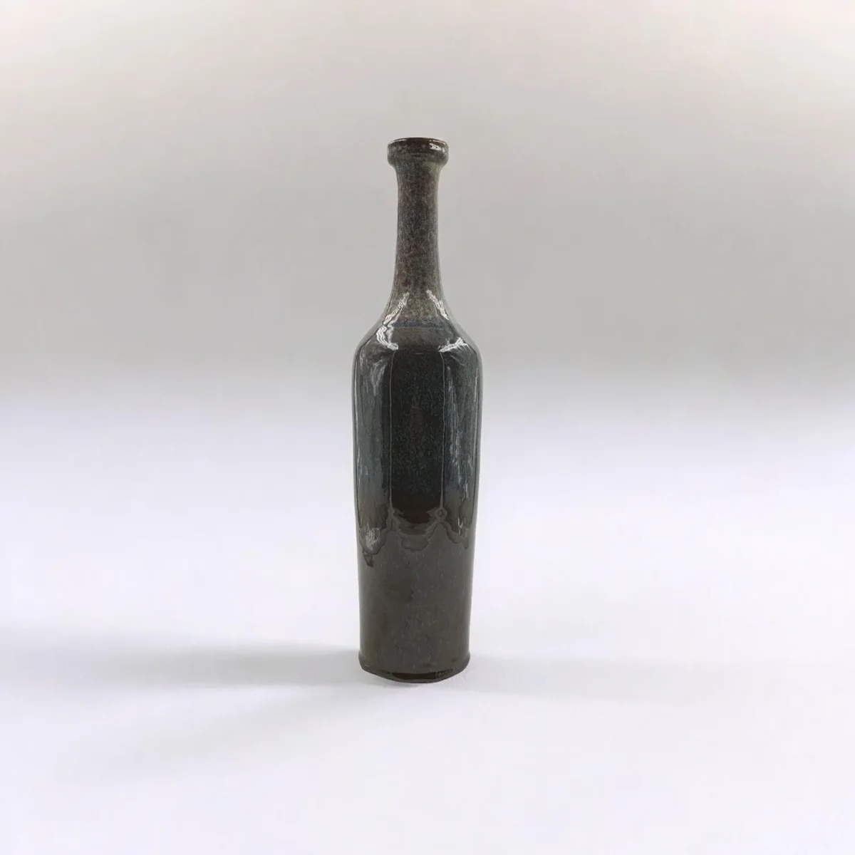 Leafbuds regal blossoms vase