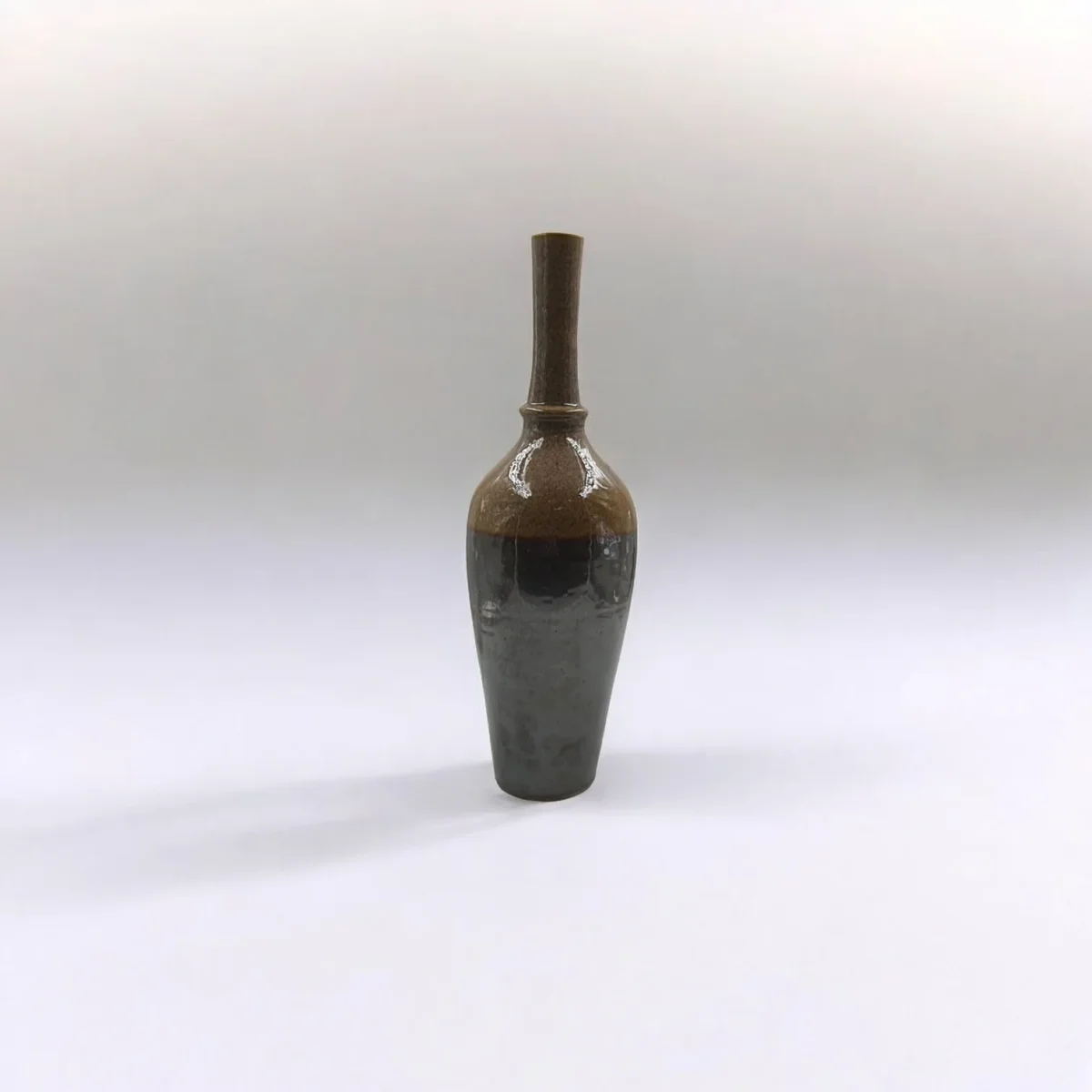 Leafbuds grand elegance vase brown